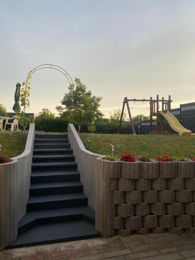 Schoene Grosse Ferienwohnung Im Mittelrheintal Nahe Loreley Bornich Экстерьер фото